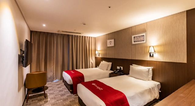 Двухместный номер Standard Ramada by Wyndham Jeju City Hall