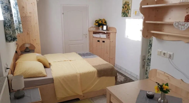 Четырёхместный номер Standard Цокольный этаж Mamas House 7min from Airport