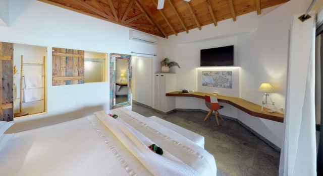 Люкс c 1 комнатой с балконом и с видом на море Hotel Les Ondines Sur La Plage