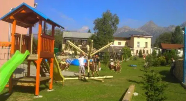 Penzión Monty Ranch, Rezervovat Hotel Hotely v Prešovský kraj s parkováním, Parkování