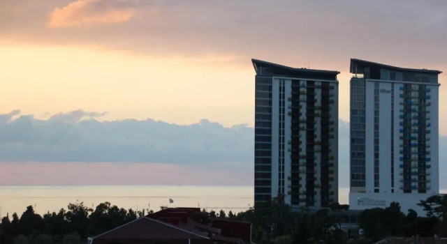 6 Mays Park Studio, Book Hotel Batumi 