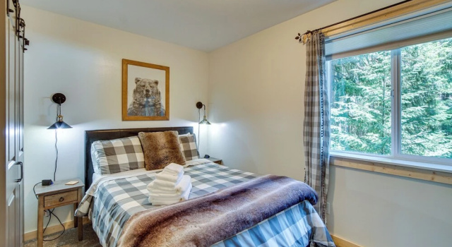 Коттедж Unwind in Cle Elum: Hot Tub & Cozy Fireplace!