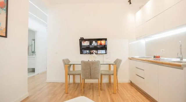 Miku Apartment-Stunning Apartment At Taiwan, Забронировать Апартаменты/квартира Апартаменты Тираны, Апартаменты/квартира