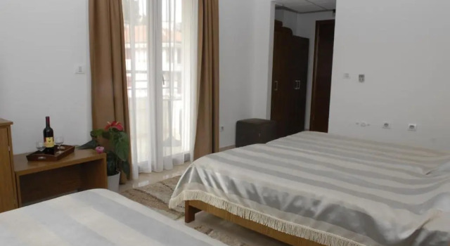 Трёхместный номер Standard Apartments Butua