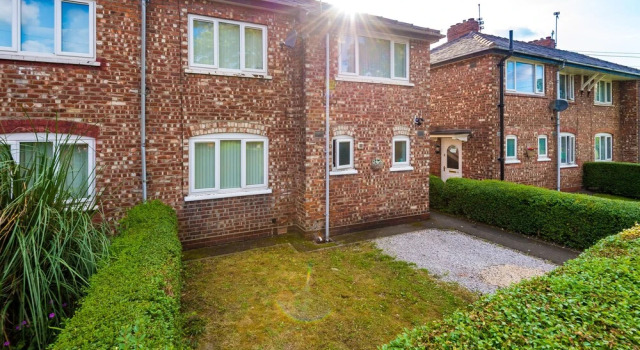 Spacious & Luxurious 3-bed House in Manchester, Varaa Lomakoti Mökit kohteessa Merseyside, Mökki