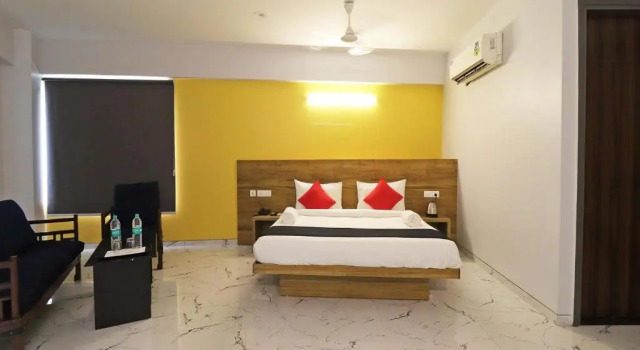 Люкс Deluxe FabHotel Gazelle Inn