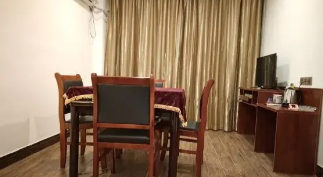 Люкс hengyangtongxinshangHengyang Tongxin Business Hotelwu