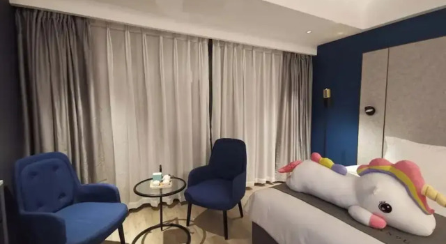 Номер Comfort Shanghai Lujiazui Area BaBaiBan LANOU Hotel