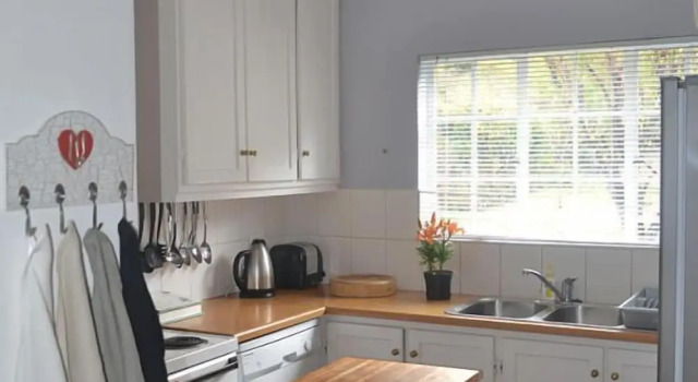 Коттедж Ambleside Clarens Self Catering Cottages