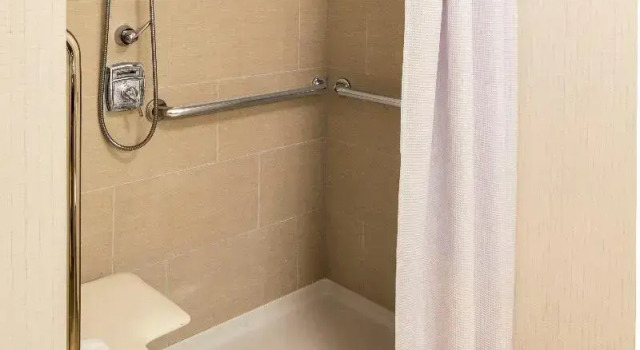 Двухместный номер Standard Crowne Plaza Hotel and Suites Pittsburgh South by IHG