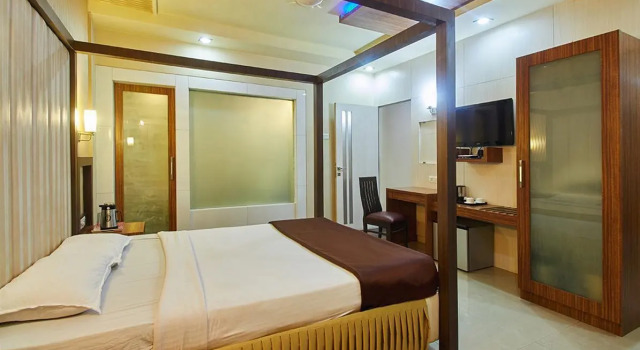 Devanshi Inn