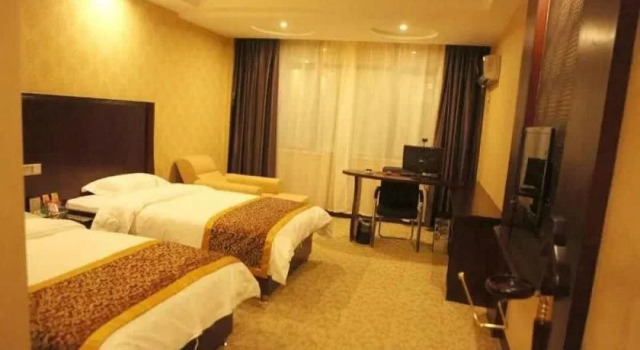 Jiujiang Yifeng Hotel, Rezerwuj Hotel Jiujiang Jiangxi