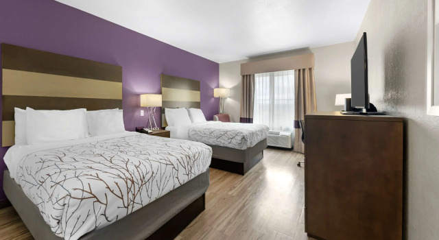 Четырёхместный номер Standard Best Western Plus Buda Austin Inn & Suites