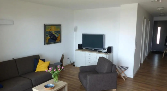 Haus 6 Apartment 3, Забронировать Апартаменты/квартира Плау-ам-Зе Plauer See