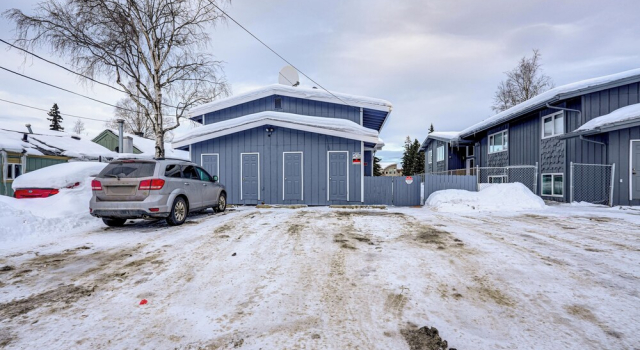 Easily Explore Anchorage! Modern Duplex Near Town, Book Feriehus Sommerhuse i Anchorage, Hytte