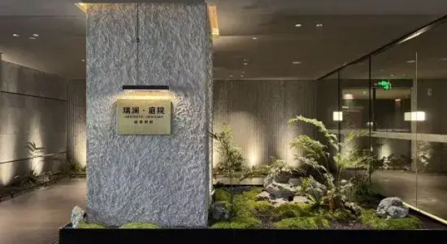 Yi Zhi. High Floor City View Huge-Screen Apartment(Shenzhen North Railway Station, Wanke Yue City)