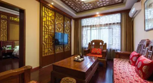 Люкс Executive Jindu Nanxing Hotel (Sanqing Mountain Taoist Theme Hotel)