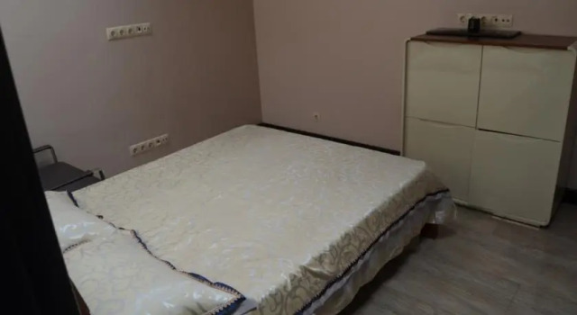 Папа Плов, Забронировать Апартаменты/квартира Отели Эсто-Садка с парковкой, Парковка