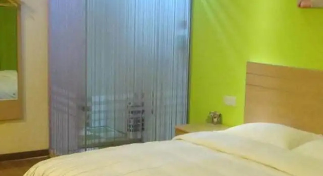 Двухместный номер Standard Heng 8 Hotel Tonglu South Yingchun Road