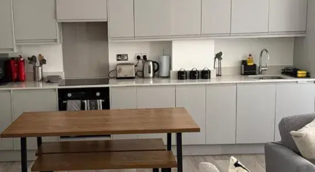 27 Edgewood Mews, London, Забронировать Отель Отели Лондона с парковкой, Парковка