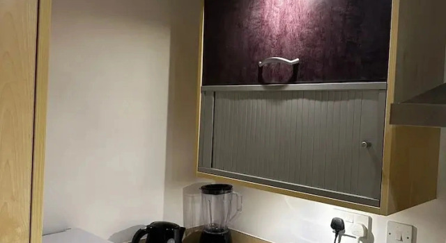 Апартаменты c 1 комнатой с балконом и с видом на город Charming Birmingham Apartment With Mini Balcony and Wifi With a Free Parking