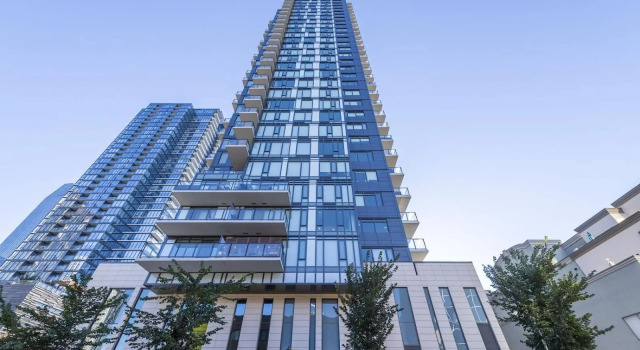 LUXURY DT, 2 Separate Bedrooms, Private Balcony, Full Kitchen, Gym - FREE PARKING, Prenota Hotel Calgary Calgary Region, vicino a Sunnyside C train