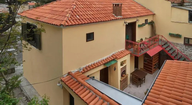 Elaia Hotel