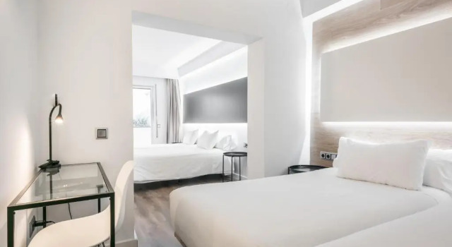 Четырёхместный номер Standard Hotel Sansi Park
