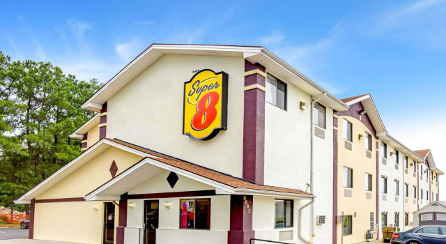 Econo Lodge Spotsylvania Town Center, Buchen Sie Hotel Spotsylvania Virginia