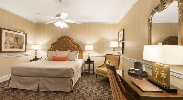 Двухместный номер Standard с балконом Hotel Provincial
