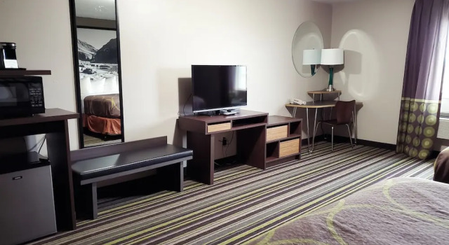 Номер Standard Цокольный этаж Super 8 by Wyndham Belgrade/Bozeman Airport