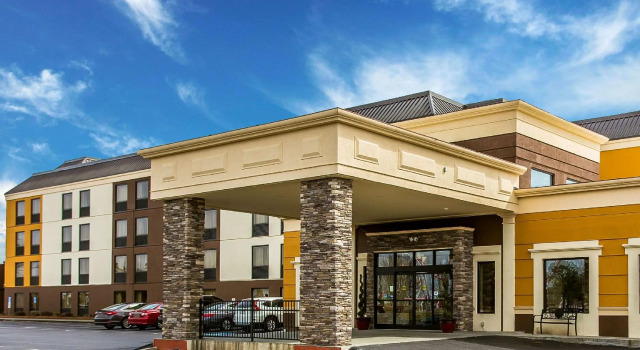 Comfort Inn Fort Mill Amusement Park at Carowinds Blvd, Забронировать Отель Отели Южной Каролины с завтраком, Завтраки