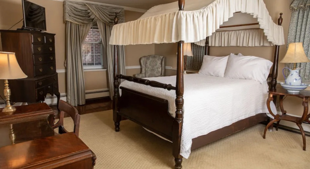 Номер Classic Plumsteadville Inn