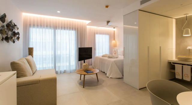 Sa Pedrera Suites & Spa, Boek Resort Es Pujols Formentera