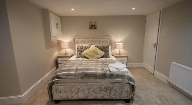 Mill House Townhouse, Book Hotel Newmarket Suffolk