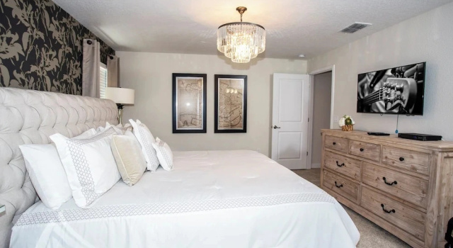 Коттедж Four Bedroom Storey Lake Resort Close to Disney w Pool 3063