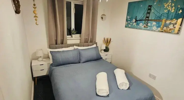 Stylish 3 Bed Home Parking City centre, Забронировать Гостевой дом Гостевые дома Манчестера, рядом с Стадион AO Arena, Гостевой дом