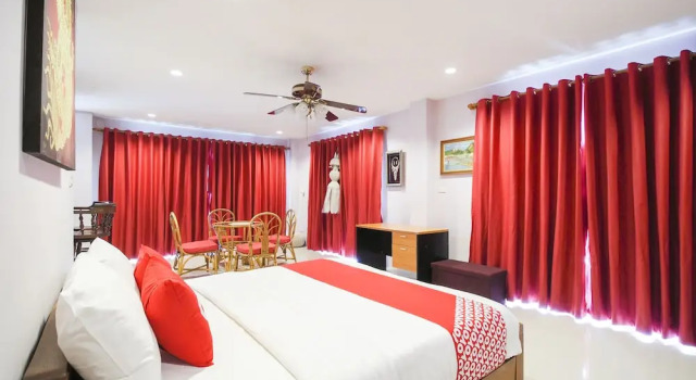 OYO 1021 Chang Chang Mansion, Забронировать Отель Саттахип провинция Чонбури
