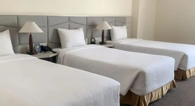 Трёхместный номер Deluxe Muong Thanh Dien Chau Hotel