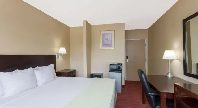 Номер Standard Rodeway Inn Poughkeepsie