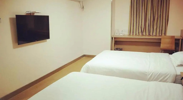 Двухместный номер Business 7 Days Inn Wuhan Jianghan Road Jiqing Street Branch