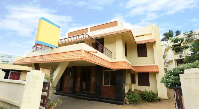 OYO 15150 Sunday Bed & Breakfast