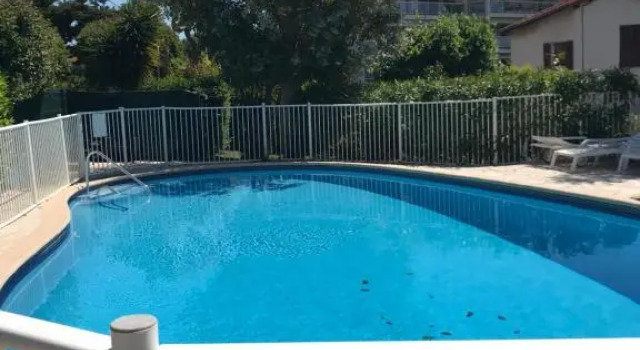 Studio, Piscine