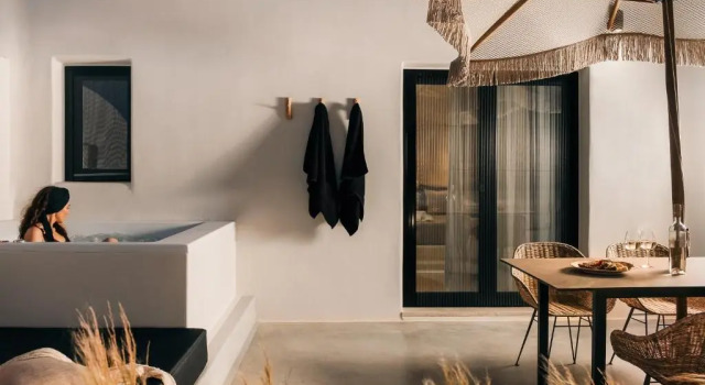 Люкс Emery Suites