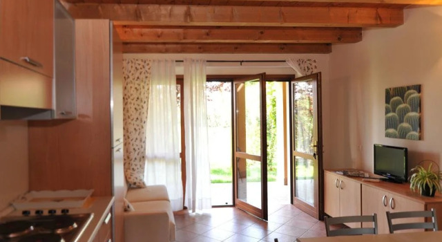 Villaggio Albergo Experia, Prenota Hotel Hotel a Veneto con piscina, Piscina