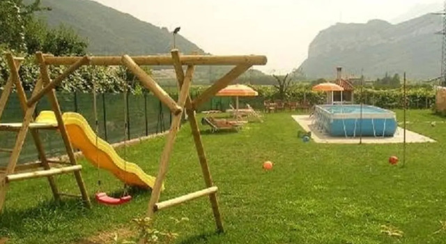 Fabulous Cottage in Arco near Lake, Забронировать Дом для отпуска Коттеджи Арко, Коттедж
