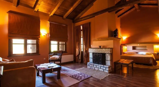 Номер Superior с балконом Vitina House