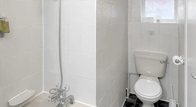 Трёхместный номер Standard c 1 комнатой Elstree Inn
