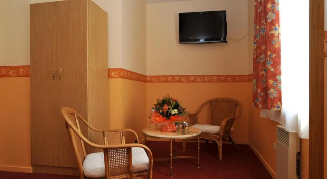 Номер Standard Logis Hôtel Le Val de Vence