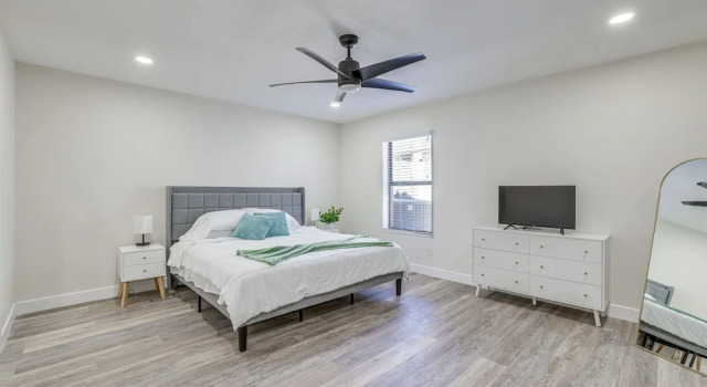 Furnished Patio! Family-friendly Retreat in Tempe, Забронировать Дом для отпуска Пруд в Темпе 